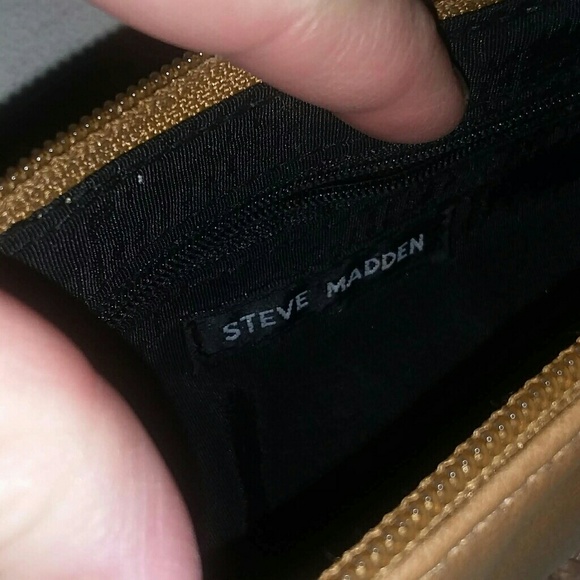 Steve Madden Clutch - Picture 2 of 5